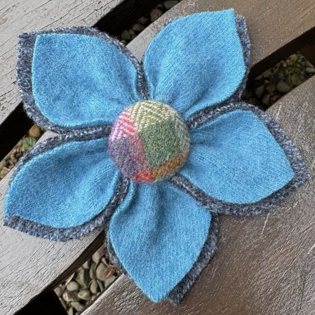 Five Petal Corsage, with Tweed Button