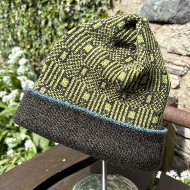 Handframed Knitwear Beanie - Green