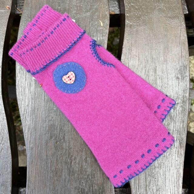 Handstitched Wristwarmers - Pink
